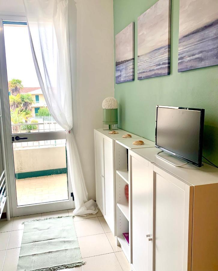 Apartment Caorle De Lux Swimming Pool, Parking, Garden Buitenkant foto